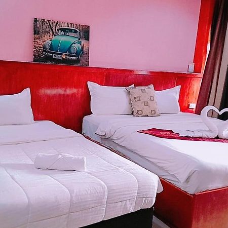 New Pind Balluchi Inn 芭達亞 外观 照片