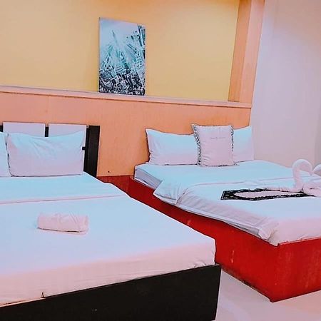 New Pind Balluchi Inn 芭達亞 外观 照片