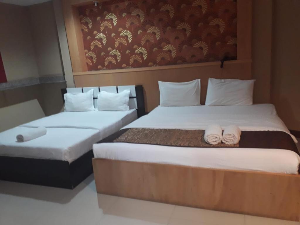 New Pind Balluchi Inn 芭達亞 外观 照片