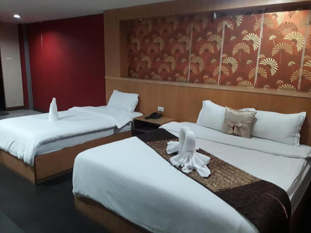 New Pind Balluchi Inn 芭達亞 外观 照片