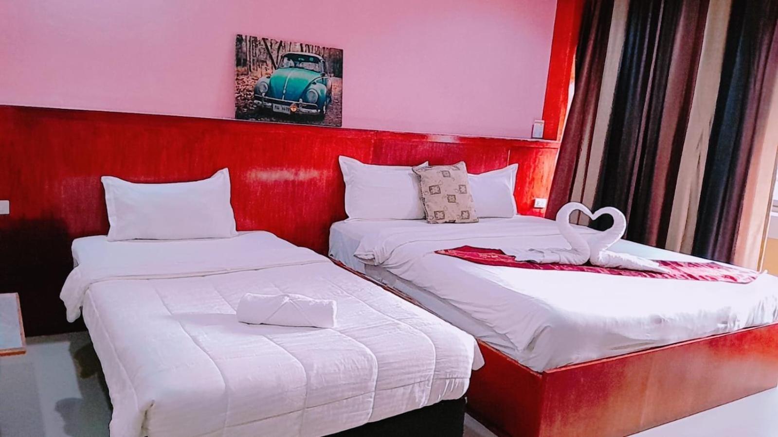 New Pind Balluchi Inn 芭達亞 外观 照片