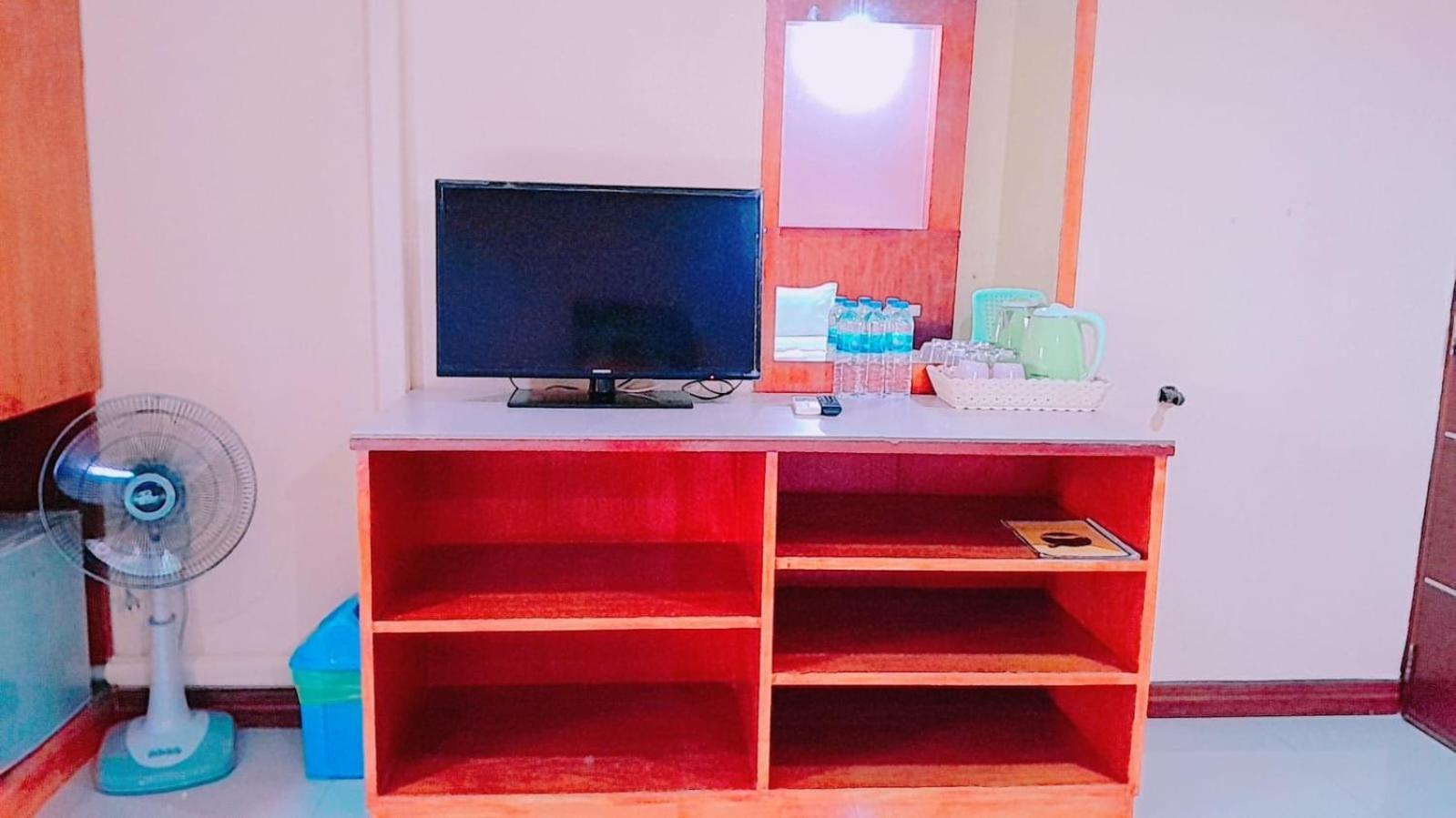 New Pind Balluchi Inn 芭達亞 外观 照片