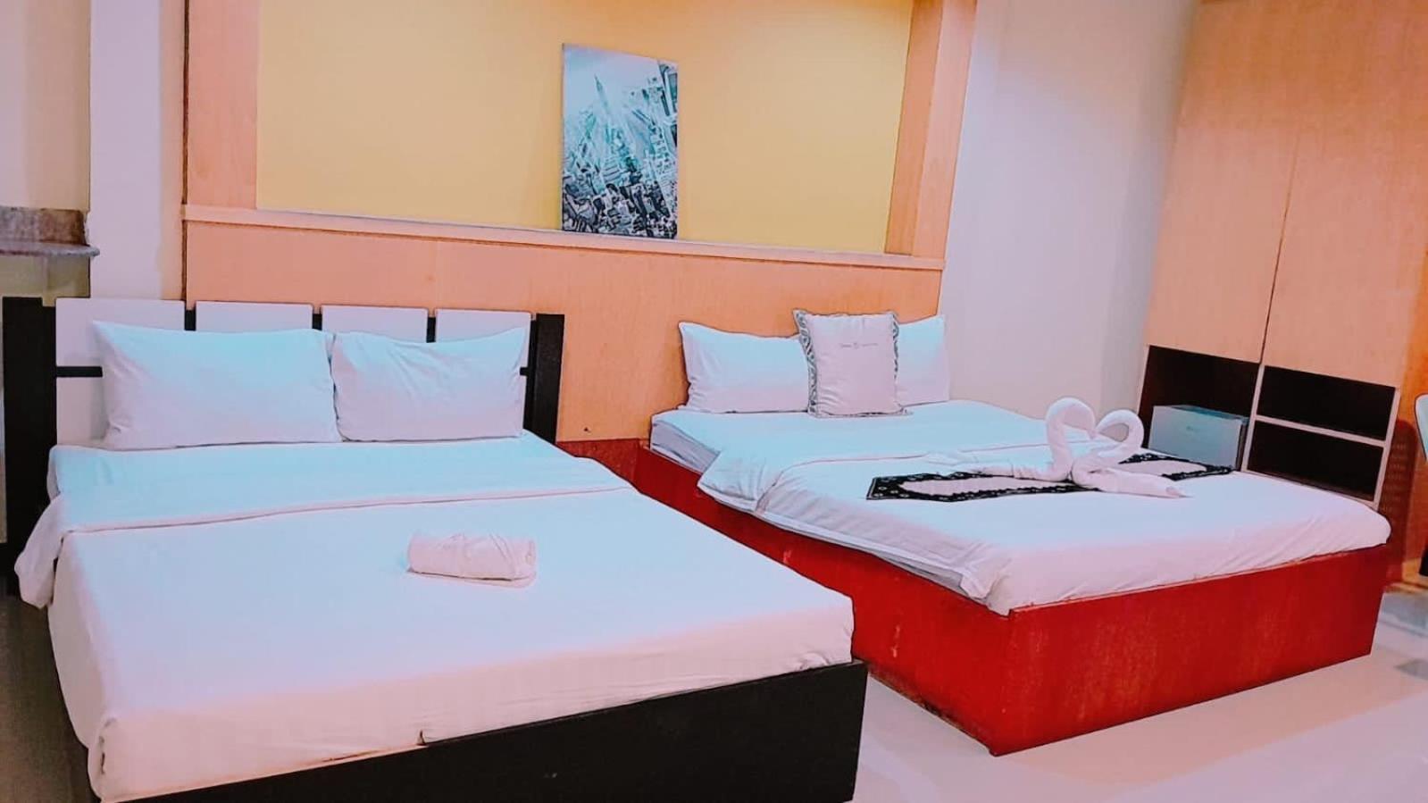 New Pind Balluchi Inn 芭達亞 外观 照片